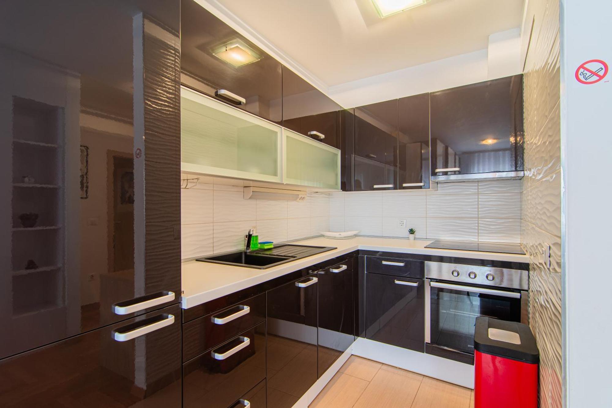 Flexible Selfcheckins 97 - Zagreb - Garden - Parking- Loggia - 2 Bedrooms Екстер'єр фото